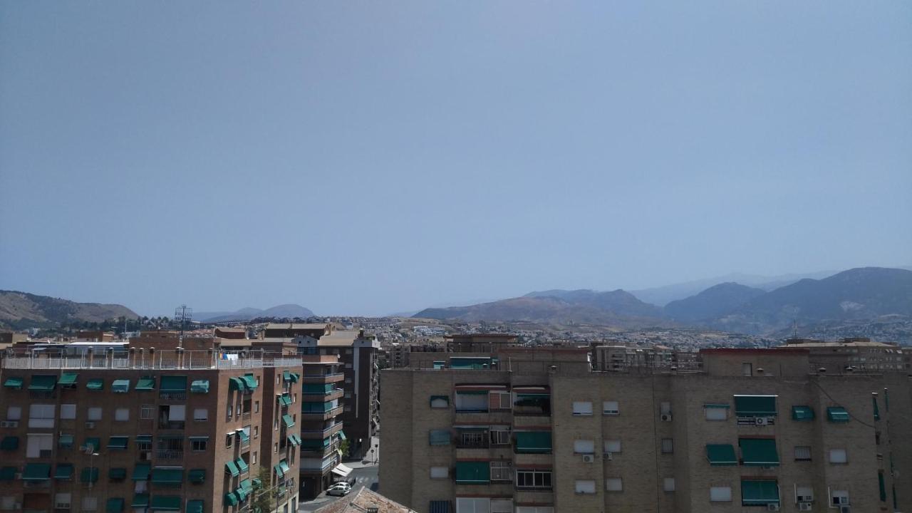 Disfruta Granada,Incluso Con Tu Mascota Parking Apartment Luaran gambar